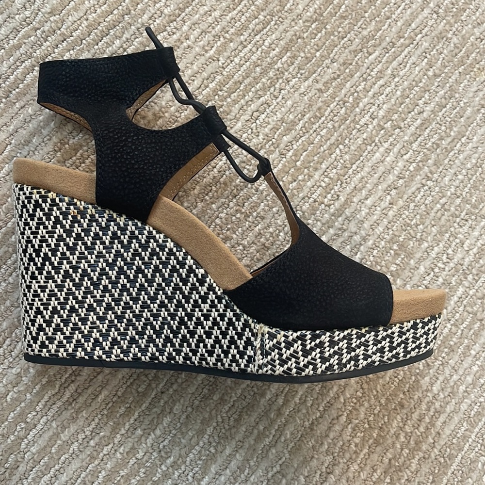 Lucky Brand Yejida 3 Wedge Sandal Espadrille Wedge Heels BLACK Suede